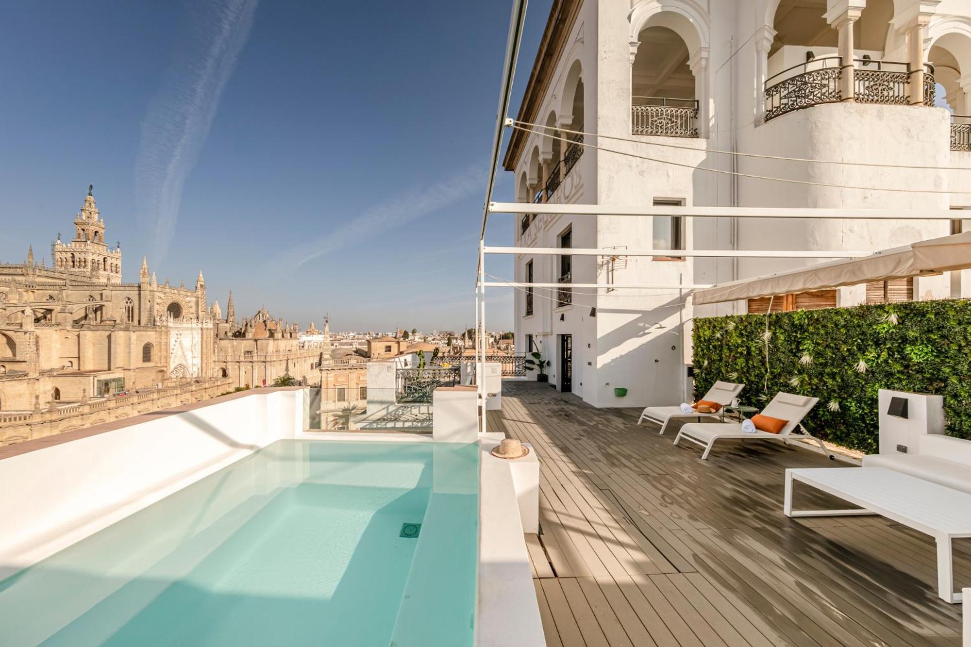 Isg Apartments Modern Atticpool At The Cathedralfree Parking Севилья Экстерьер фото