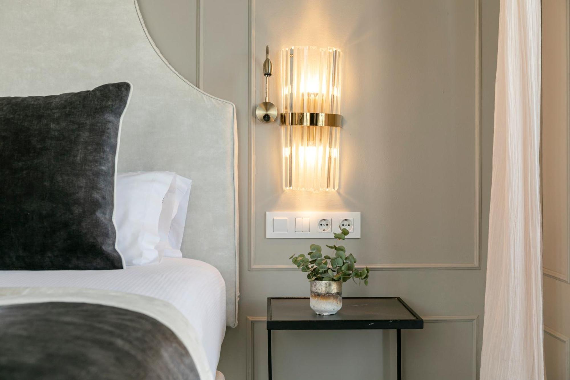 Isg Apartments Modern Atticpool At The Cathedralfree Parking Севилья Экстерьер фото