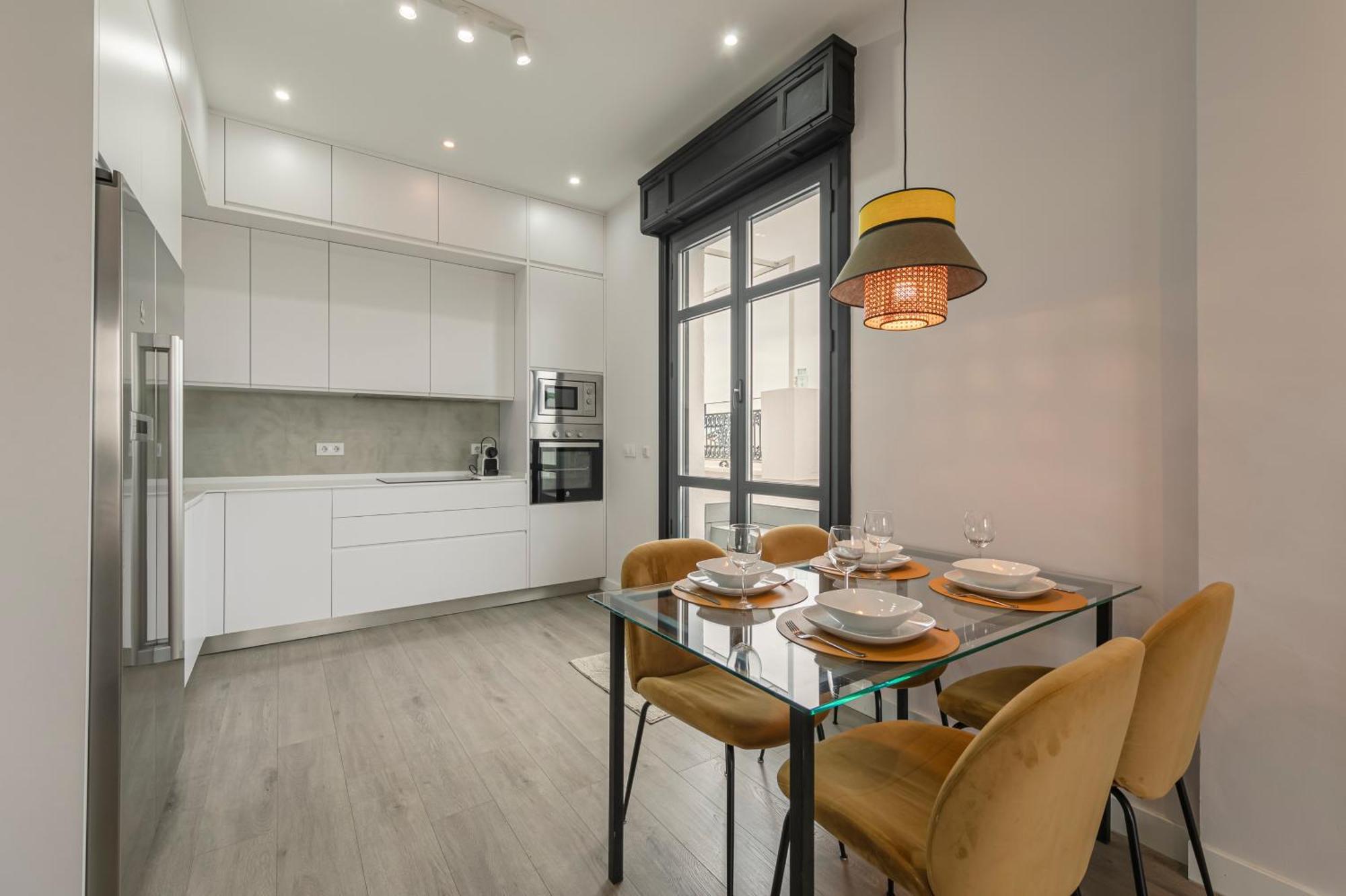 Isg Apartments Modern Atticpool At The Cathedralfree Parking Севилья Экстерьер фото