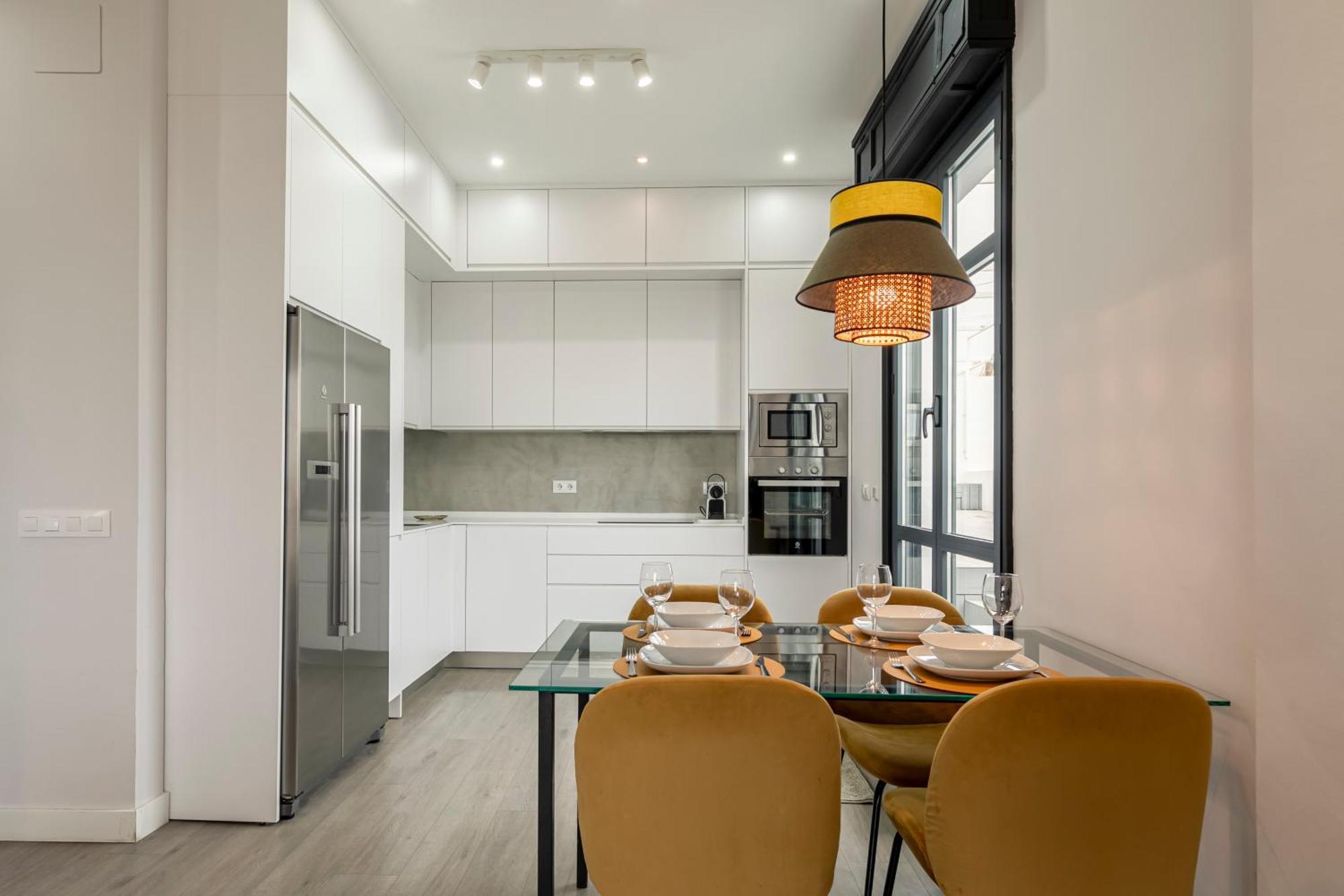 Isg Apartments Modern Atticpool At The Cathedralfree Parking Севилья Экстерьер фото
